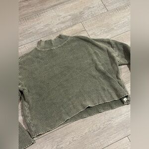 Rip curl cropped knit mock neck sweater green LARGE
